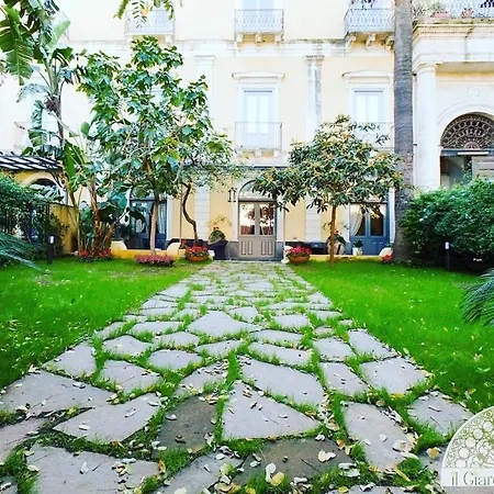 Il Giardino Falcone Bed & Breakfast