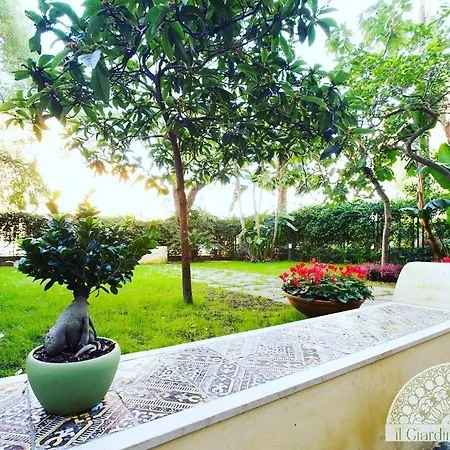 Bed & Breakfast Il Giardino Falcone