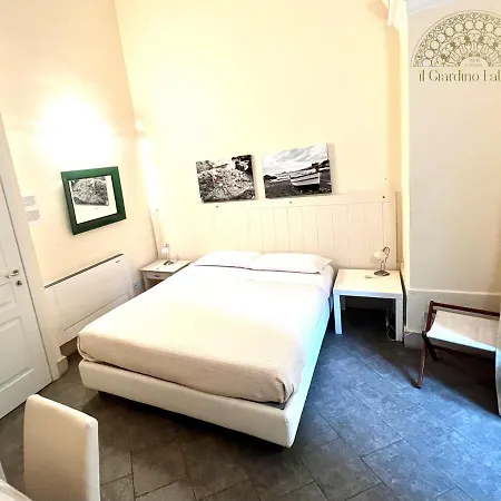 Bed & Breakfast Il Giardino Falcone